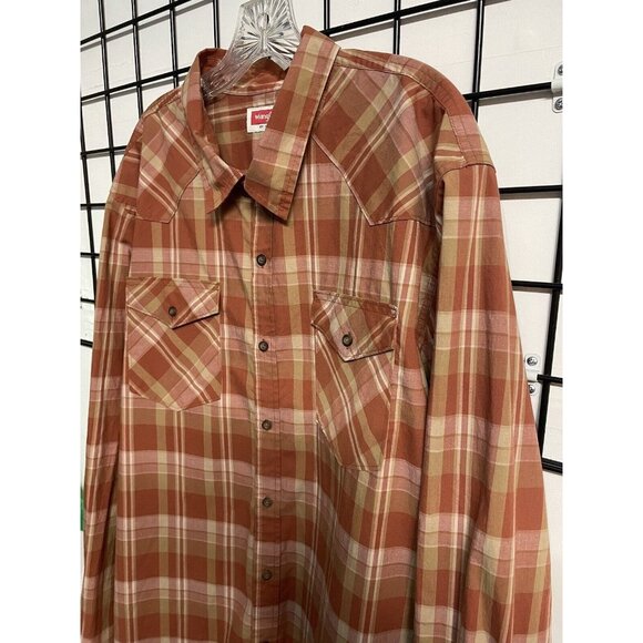 Wrangler Button Up Shirt Men's Size 2X Orange Plaid Shirt Cotton Polyester Blend - Picture 2 of 9